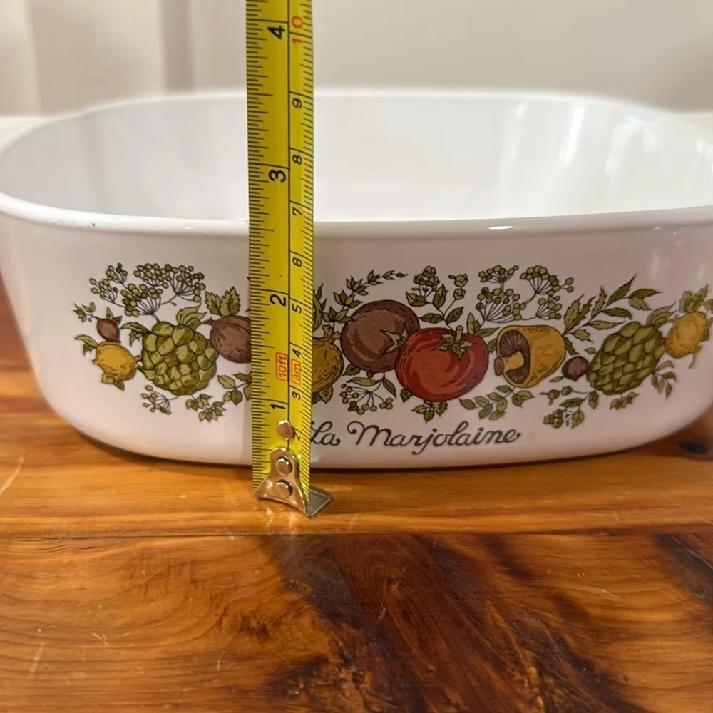 Vintage Corning Ware LA MARJOLAINE Spice of Life Casserole Dish w/ Lid